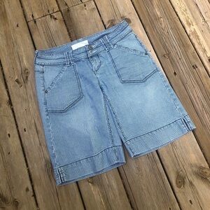 Maurices shorts blue and white Bermuda shorts size 3/4